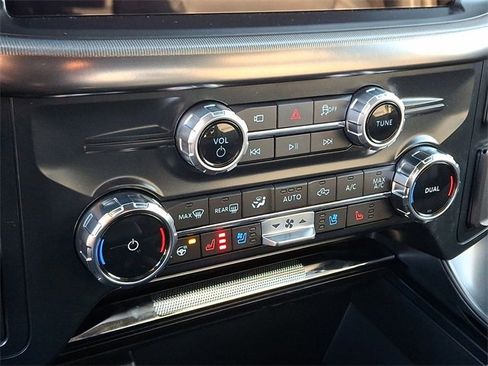 New 2025 Ford F150 Lariat w/ Equipment Group 501A Mid image 11