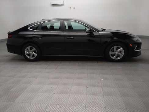 Used 2023 Hyundai Sonata SE FWD image 11