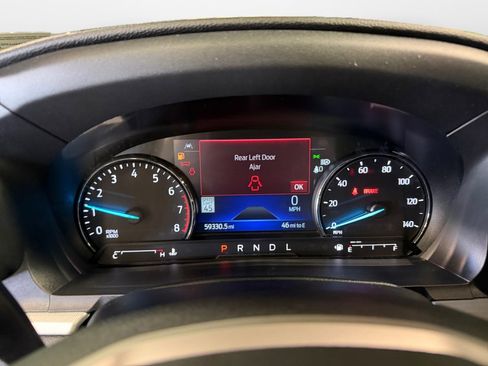 Used 2022 Ford Explorer XLT w/ Equipment Group 202A AWD/4WD image 14
