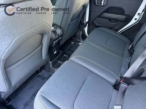 Certified 2025 Jeep Wrangler Unlimited Sahara AWD/4WD image 13