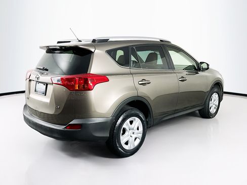 Used 2013 Toyota RAV4 LE FWD image 9