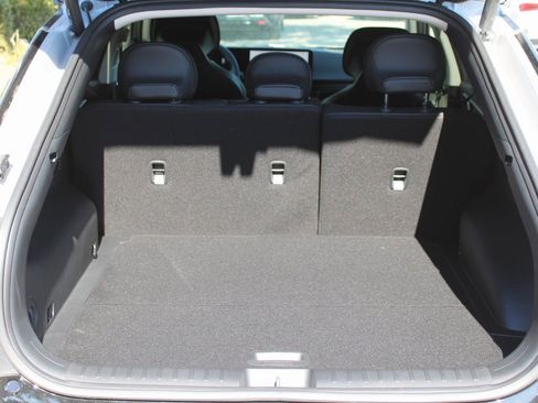 New 2025 Kia EV6 Wind image 10