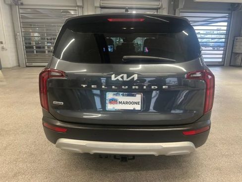 Used 2022 Kia Telluride LX AWD/4WD image 6