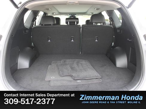 Used 2023 Hyundai Santa Fe Limited AWD/4WD image 6