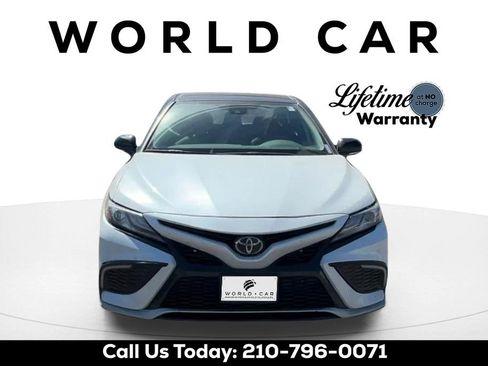 Used 2023 Toyota Camry XSE image 2