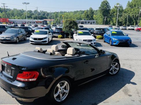 Used 2013 BMW 128i Convertible RWD image 4