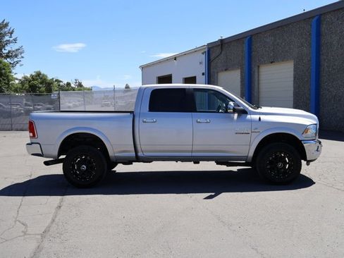 Used 2017 RAM 2500 Laramie AWD/4WD image 4