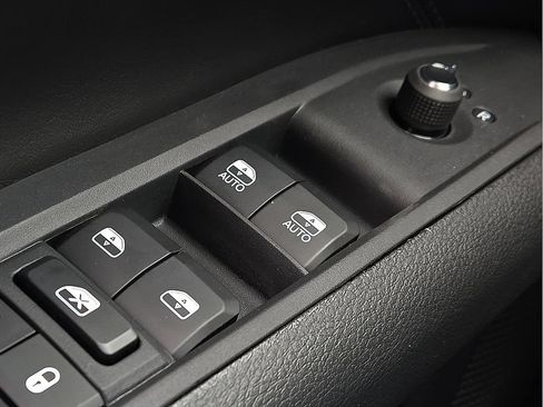 New 2026 Jeep Compass Limited AWD/4WD image 17