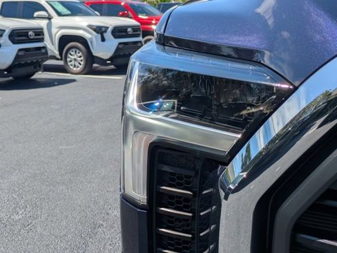 New 2026 Toyota Tundra SR5 image 10