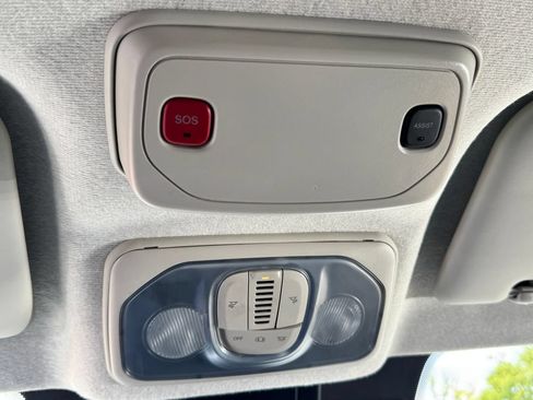 Used 2023 RAM ProMaster 2500 FWD image 25