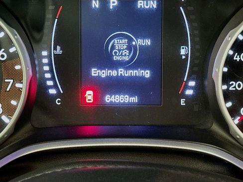 Used 2021 Jeep Compass Latitude FWD image 18