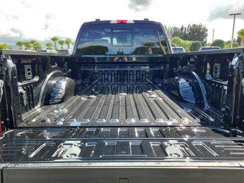 New 2026 Ford F250 Platinum w/ Platinum Plus Package AWD/4WD image 11