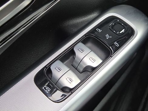Used 2023 Mercedes-Benz EQE 350+ 4MATIC SUV w/ Exclusive Trim Package image 28