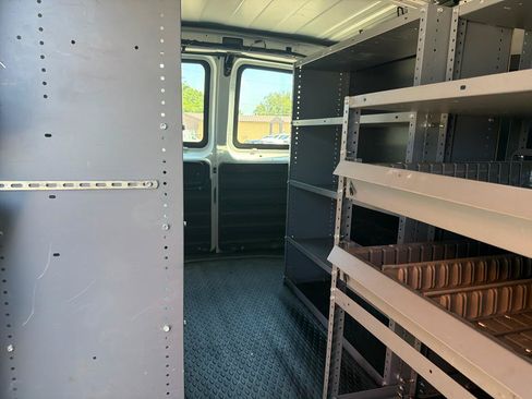 Used 2017 Chevrolet Express 2500 w/ Cold Climate Package RWD image 16