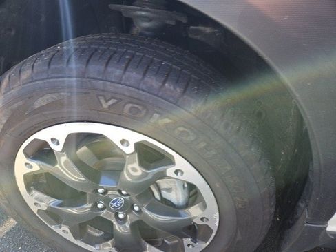 Used 2023 Subaru Crosstrek 2.0i Premium image 11