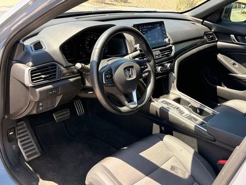 Used 2021 Honda Accord Sport image 10
