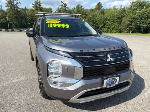 Used 2022 Mitsubishi Outlander SE AWD/4WD image 9