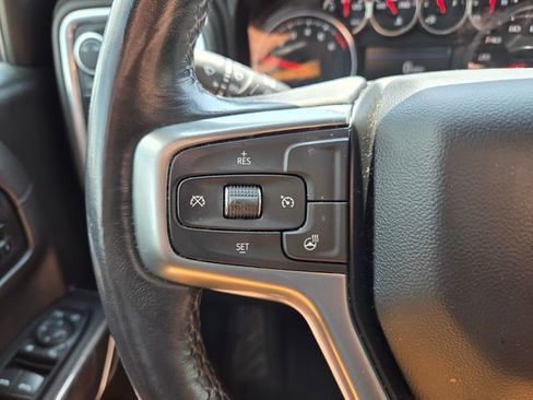 Used 2022 Chevrolet Silverado 1500 LTZ AWD/4WD image 29