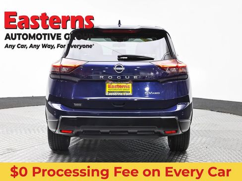 Used 2024 Nissan Rogue SV AWD/4WD image 6