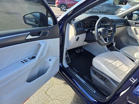 Used 2024 Volkswagen Tiguan SEL R-Line image 19