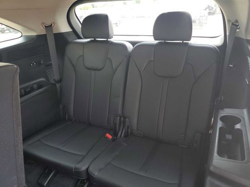 Used 2023 Kia Sorento S FWD image 16