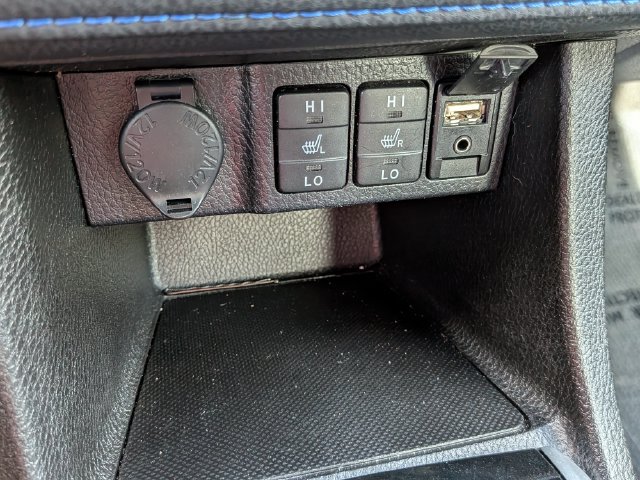 Used 2017 Toyota Corolla XSE FWD image 21