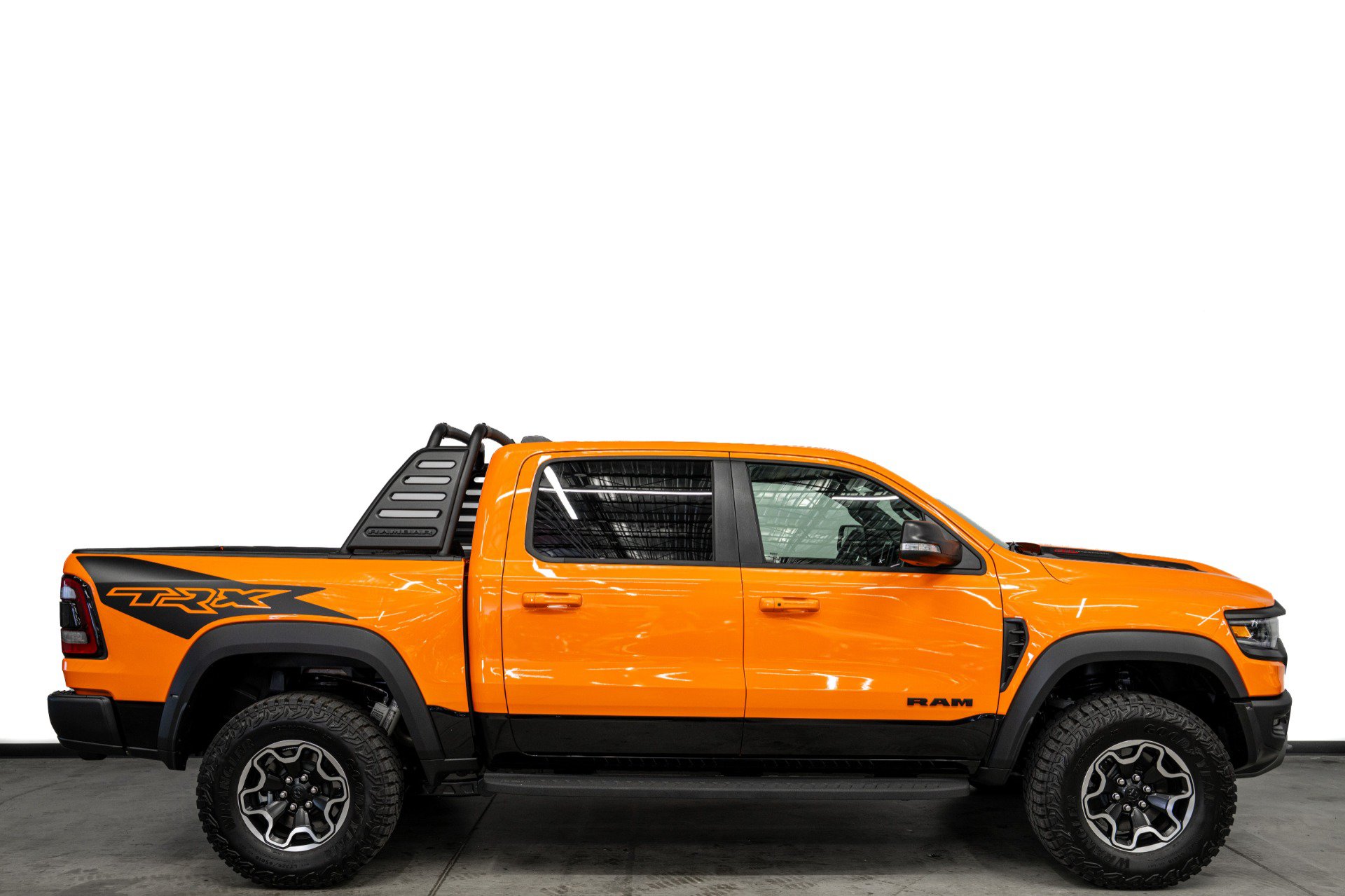 Used 2022 RAM 1500 TRX w/ TRX Level 2 Equipment Group AWD/4WD image 2