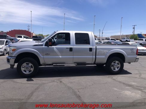 Used 2016 Ford F250 XLT w/ XLT Value Package image 3