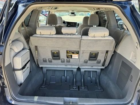Used 2020 Toyota Sienna LE FWD image 10