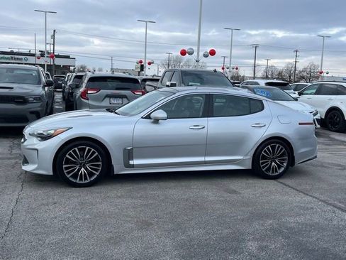 Used 2018 Kia Stinger Premium image 7
