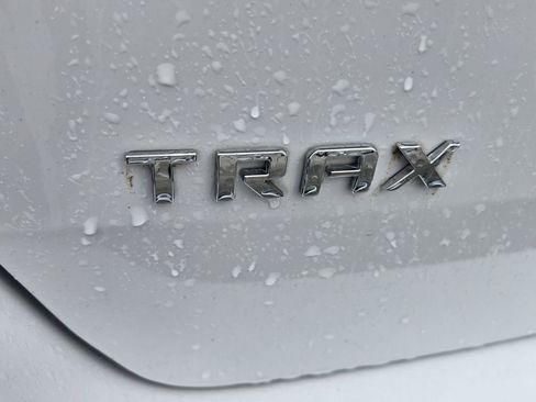 Used 2020 Chevrolet Trax LT image 7