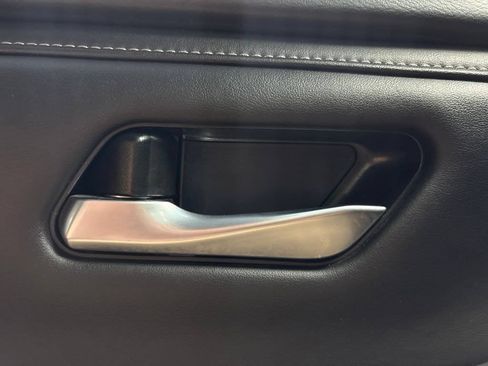 Used 2025 Nissan Sentra SV FWD image 22