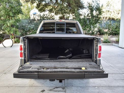 Used 2011 Ford F150 Lariat w/ Lariat Chrome Pkg image 24