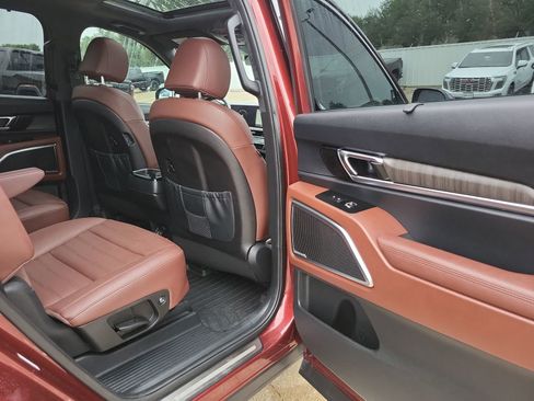 Used 2023 Kia Telluride SX Prestige AWD/4WD image 28