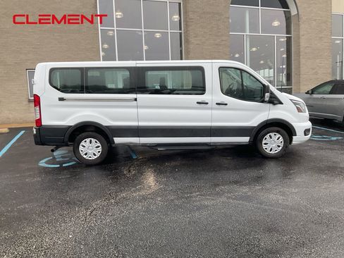Used 2023 Ford Transit 350 XLT RWD image 4