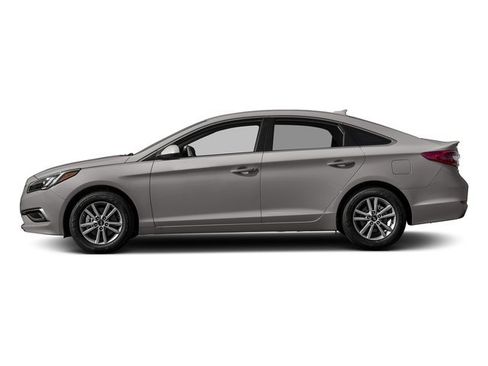 Used 2017 Hyundai Sonata SE FWD image 3