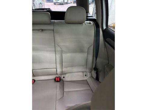 Used 2015 Volkswagen Golf TDI SE image 33