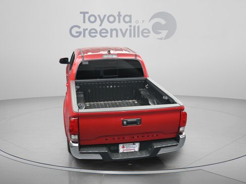 Certified 2023 Toyota Tacoma SR5 AWD/4WD image 11