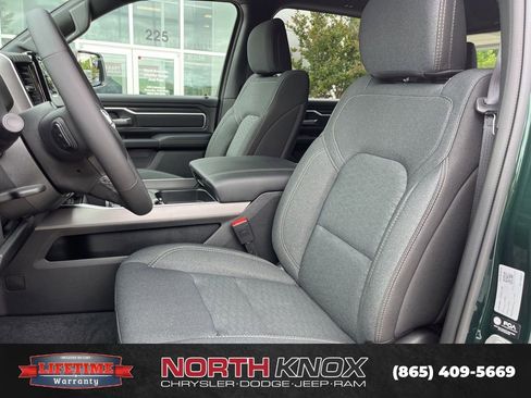 New 2026 RAM 1500 Big Horn AWD/4WD image 4