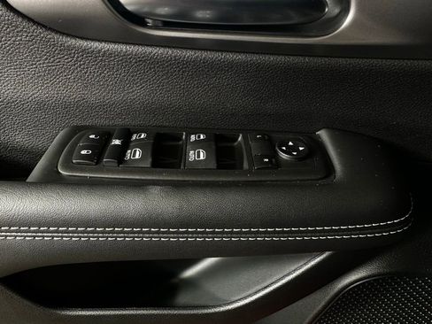 New 2026 Chrysler Pacifica Select w/ S Appearance Package image 14