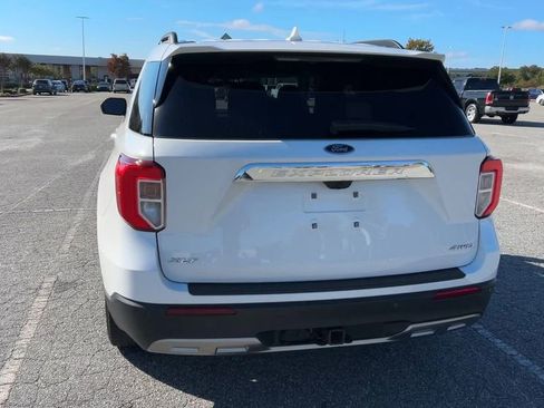 Used 2022 Ford Explorer XLT w/ Equipment Group 202A image 45