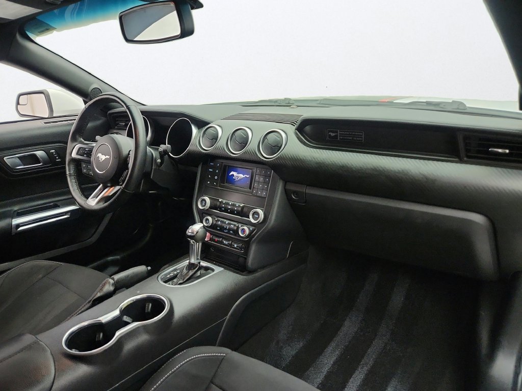 Used 2020 Ford Mustang Coupe RWD image 21