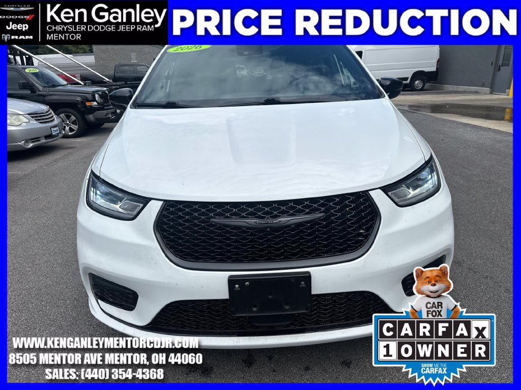 Certified 2025 Chrysler Pacifica Limited FWD image 2