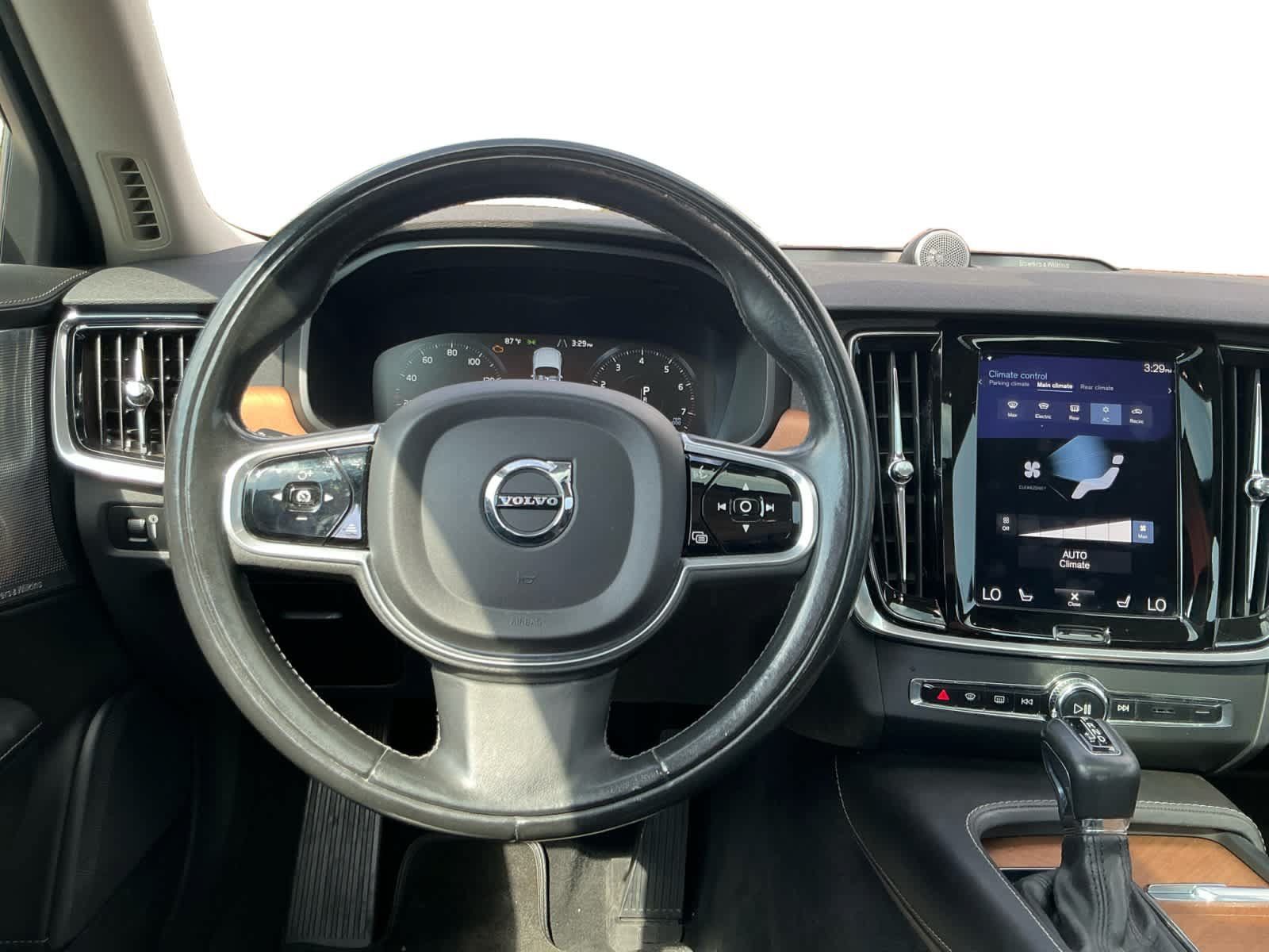 Used 2017 Volvo S90 T6 Inscription w/ Vision Package AWD/4WD image 10
