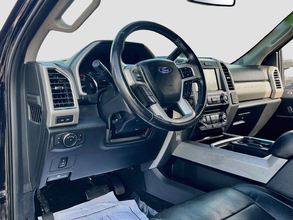 Used 2018 Ford F250 Lariat w/ Lariat Value Package AWD/4WD image 9
