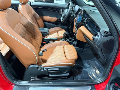 Used 2023 MINI Cooper S w/ Signature Upholstery Package image 50