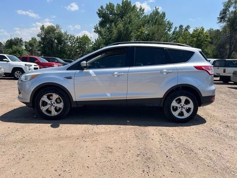Used 2014 Ford Escape SE w/ Equipment Group 201A AWD/4WD image 2