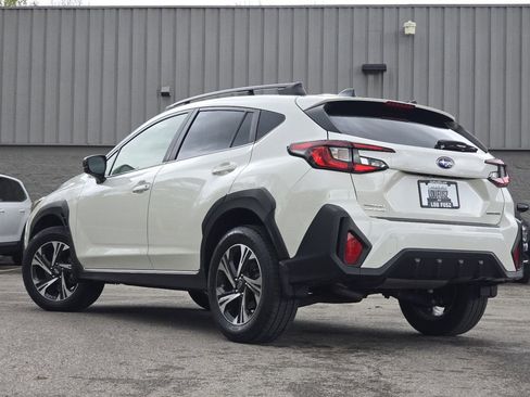 Used 2024 Subaru Crosstrek 2.0i Premium AWD/4WD image 12