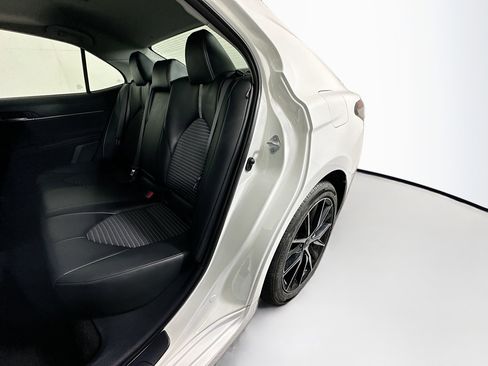 Used 2023 Toyota Camry SE image 25