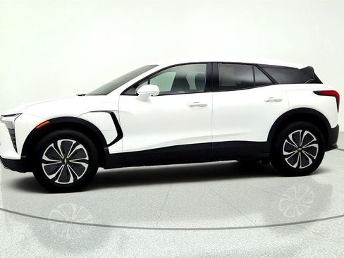 Used 2024 Chevrolet Blazer EV LT AWD/4WD image 8